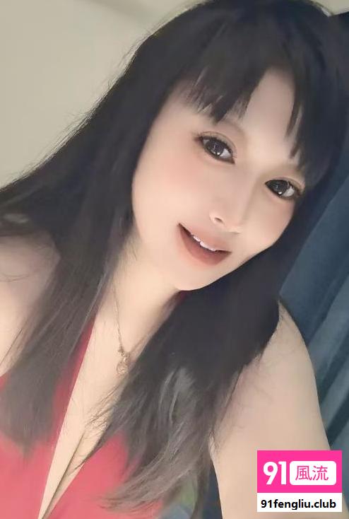 丰满巨乳少妇